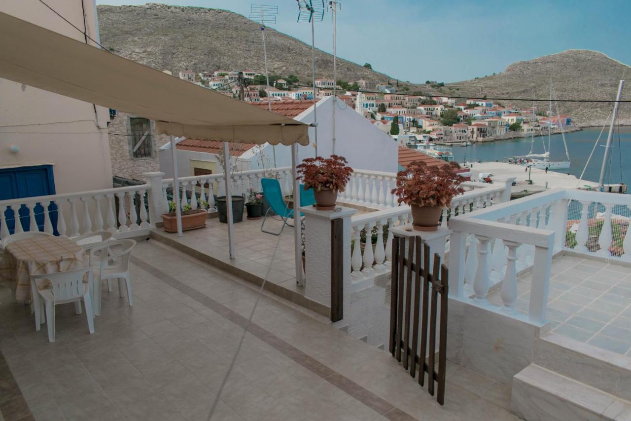 Villa Niovi Chalki Town Exteriör bild