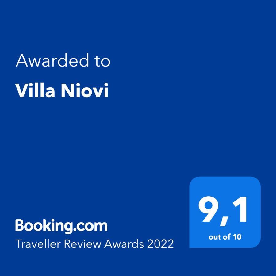 Villa Niovi Chalki Town Exteriör bild